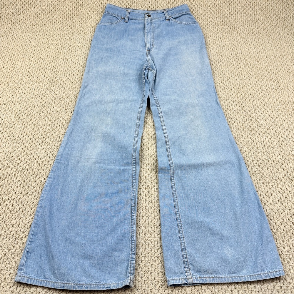 Vtg Levis Jeans Fits Womens 27x29 Lt Blue Big E Cursive L Bell Bottoms 70s